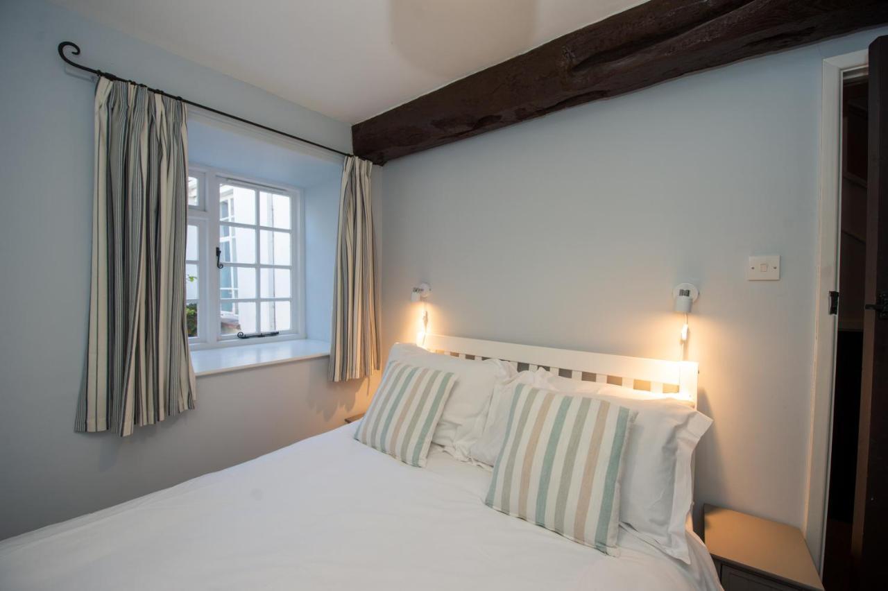 Corffe House And * Barnstaple